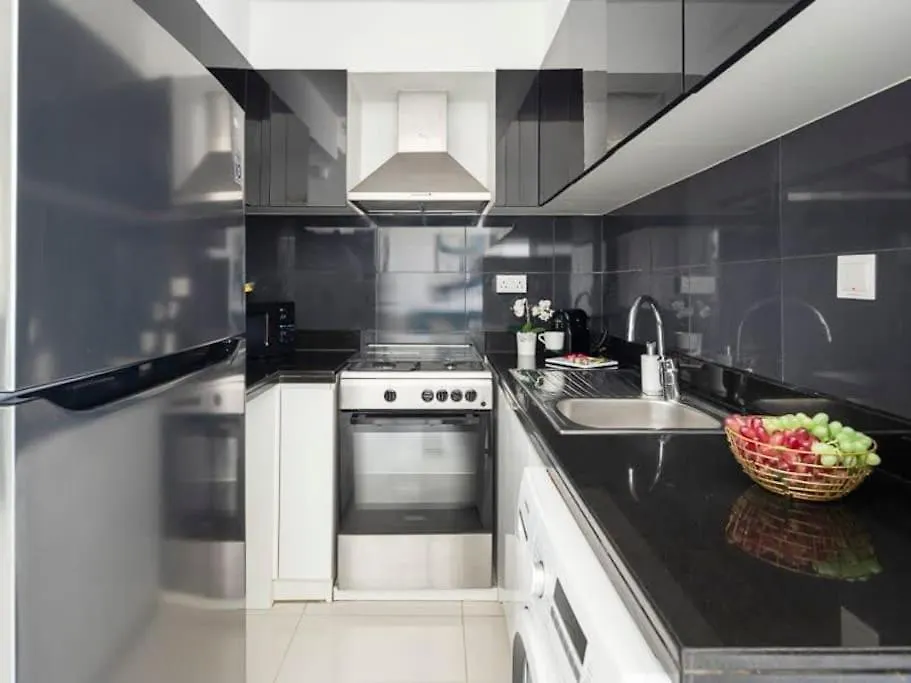 Frank Porter - Executive Bay Dubai 0*,  United Arab Emirates
